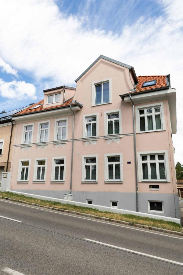 Triangle Apartments Giesshubl المظهر الخارجي الصورة