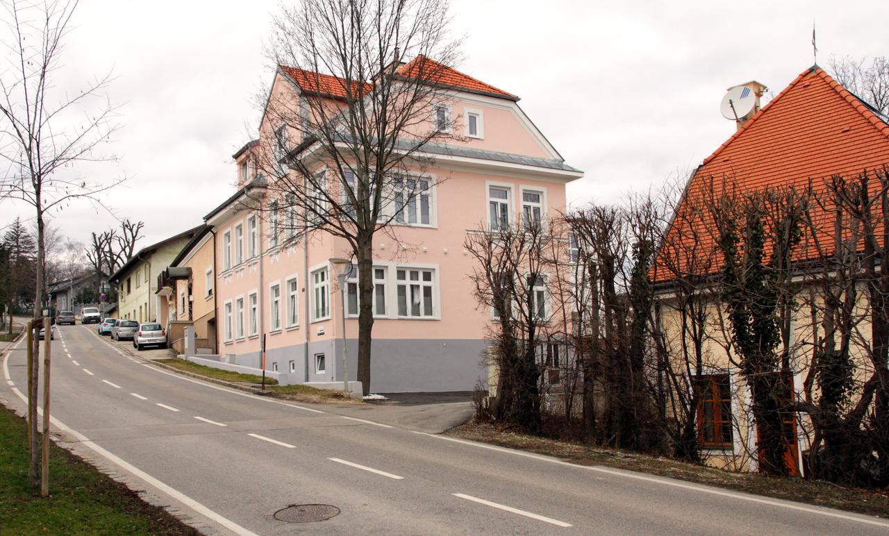 Triangle Apartments Giesshubl المظهر الخارجي الصورة